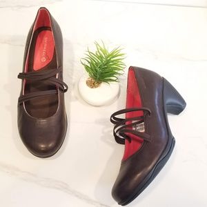 Merrell Active Pumps Brown Leather Mary Jane Shoes Sz. 11